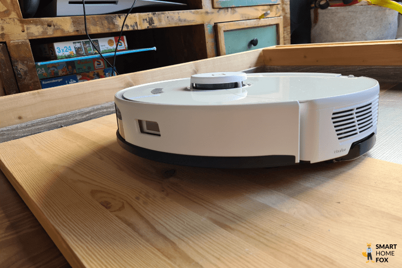 Roborock S7 Pro Ultra переезжает порог дома